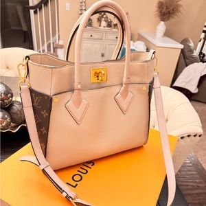 Louis Vuitton On My Side Purse w/Strap